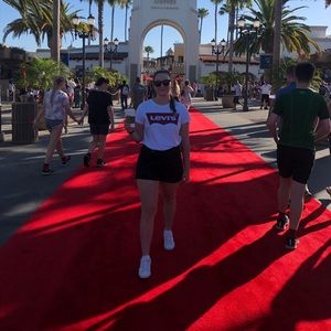 Meet your Posher, Taylor